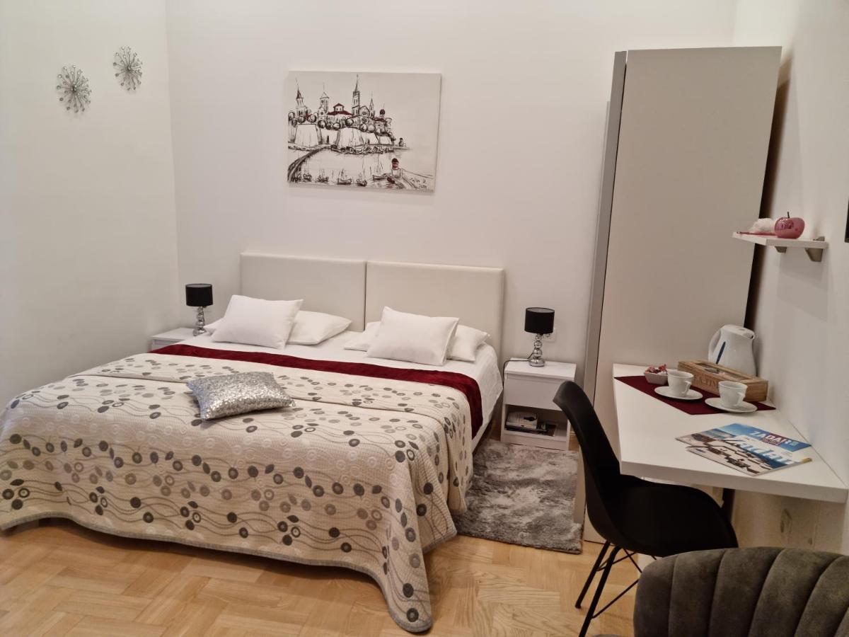Rooms Tisa Old Town Zadar Eksteriør billede